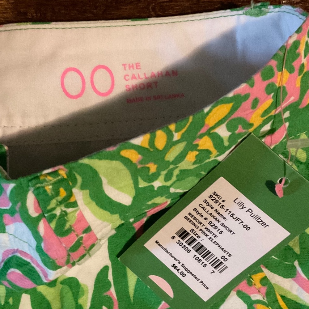 Lilly Pulitzer Women's Tropical Print Shorts - Picture 3 of 3